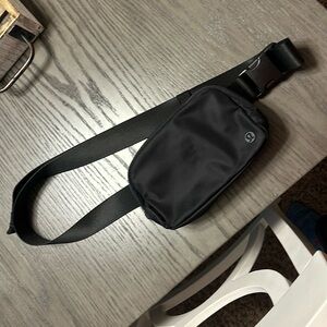 Lululemon belt bag black new without tags.